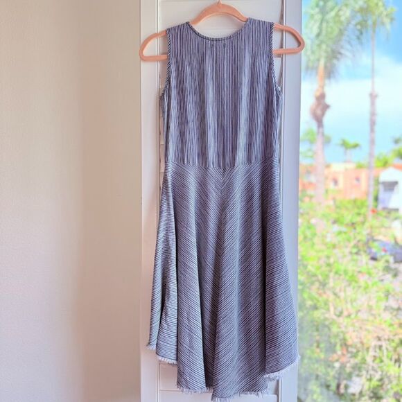 Splendid Chambray Stripe High-Low Mini Dress in Blue & White size 14 juniors - Picture 2 of 7